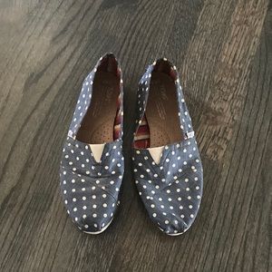 TOMS flats